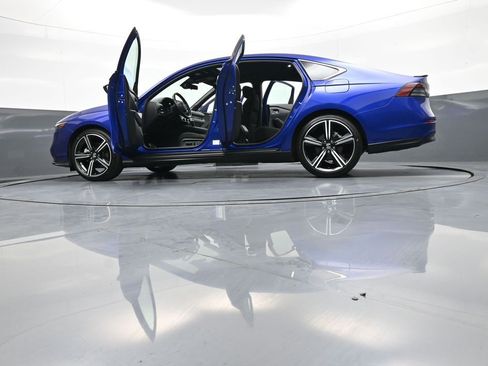 Used 2024 Honda Accord Sport image 48