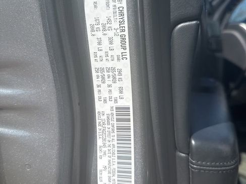 Used 2012 Jeep Grand Cherokee Laredo image 11