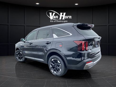 New 2026 Kia Sorento S AWD/4WD image 3