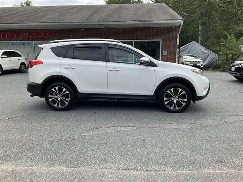 Used 2015 Toyota RAV4 Limited w/ Technology Package FWD image 4