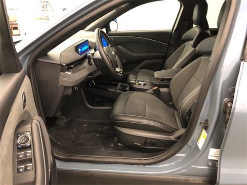 Used 2024 Ford Mustang Mach-E GT image 28