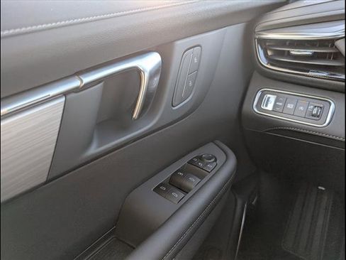 New 2026 Buick Enclave Preferred image 17