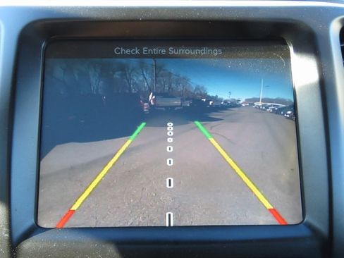 Used 2018 Jeep Cherokee Overland w/ Heavy Duty Protection Group image 27