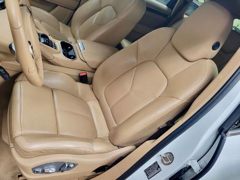 Used 2012 Porsche Cayenne image 19