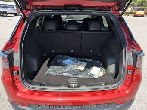 New 2026 Jeep Compass Latitude image 30