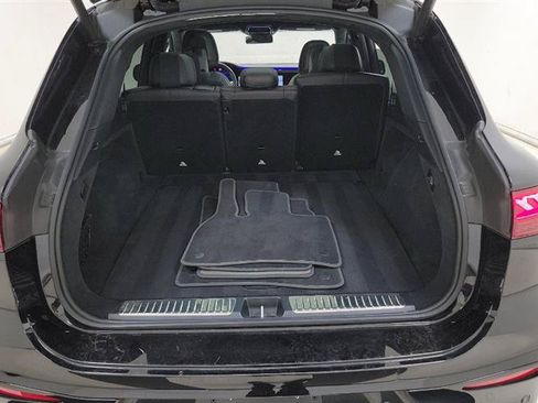 Used 2023 Mercedes-Benz EQS 580 4MATIC SUV image 14