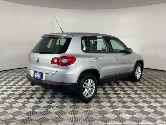 Used 2011 Volkswagen Tiguan S AWD/4WD image 21