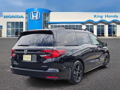 Used 2023 Honda Odyssey Sport image 7