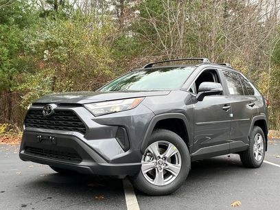 New 2025 Toyota RAV4 XLE w/ Convenience Package
