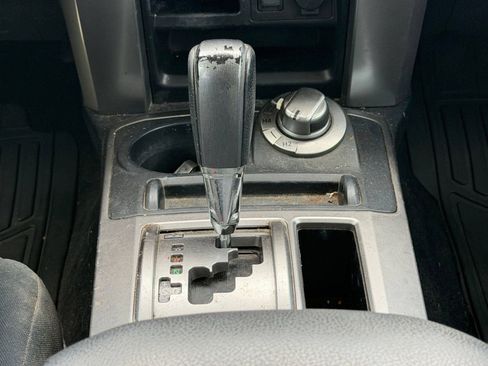 Used 2014 Toyota 4Runner SR5 AWD/4WD image 16