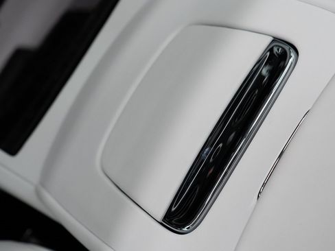 Certified 2023 Rolls-Royce Phantom Sedan image 41