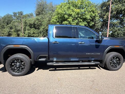 Used 2021 GMC Sierra 2500 Denali w/ Denali Ultimate Package AWD/4WD image 4