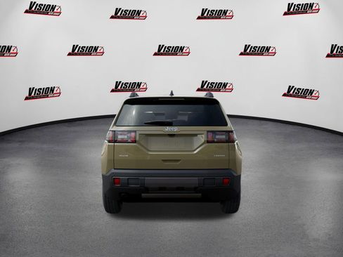 New 2026 Jeep Cherokee Laredo image 7