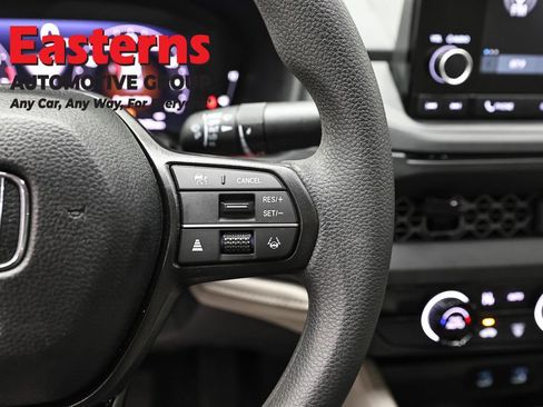 Used 2025 Honda Accord LX image 16