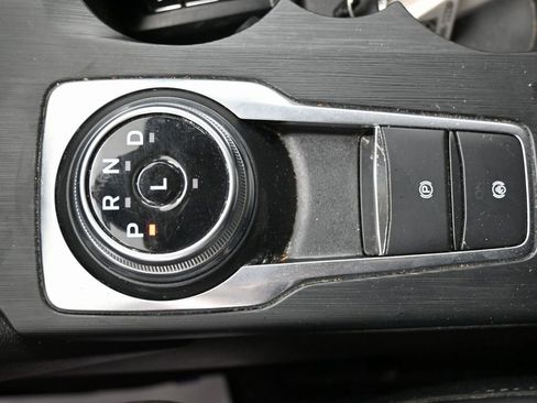 Used 2025 Ford Escape Platinum image 30