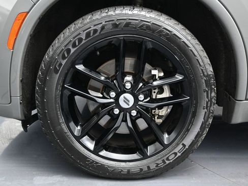 Used 2024 Dodge Durango GT image 12