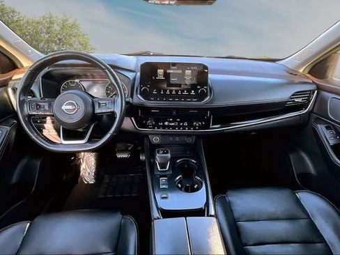 Certified 2023 Nissan Rogue SL w/ SL Premium Package FWD image 7