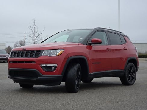 Used 2020 Jeep Compass Latitude image 13