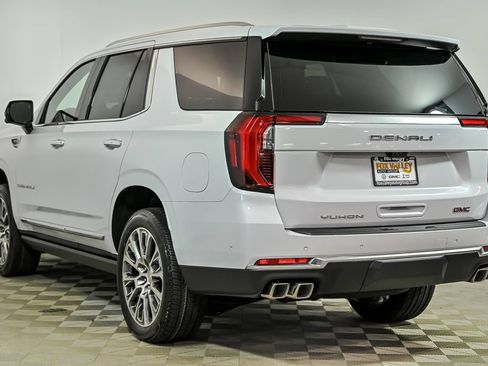 New 2026 GMC Yukon Denali w/ Denali Reserve Package AWD/4WD image 4