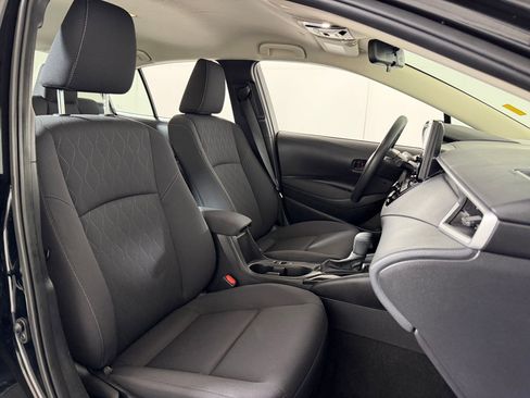 Used 2025 Toyota Corolla LE FWD image 25