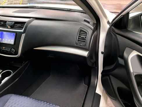 Used 2017 Nissan Altima 2.5 S image 16