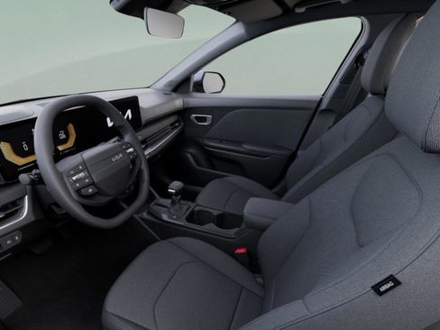 Used 2025 Kia K4 FWD image 34