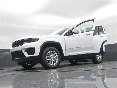 New 2025 Jeep Grand Cherokee Laredo X image 51