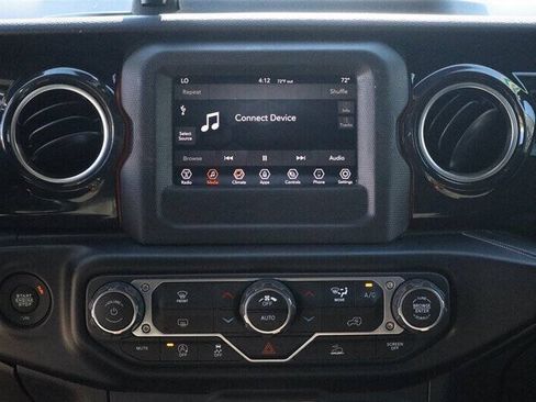 Used 2021 Jeep Wrangler Rubicon AWD/4WD image 22