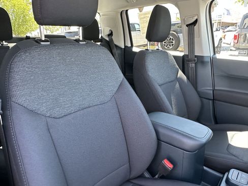 New 2026 Ford Maverick XL image 18