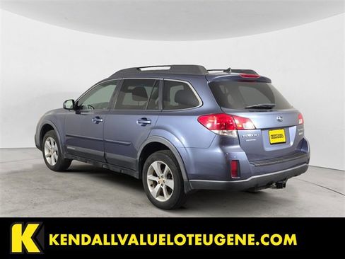 Used 2014 Subaru Outback 2.5i Premium w/ Accessory Value Package (OYY) image 3