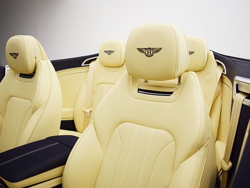 Used 2024 Bentley Continental GT AWD/4WD image 32
