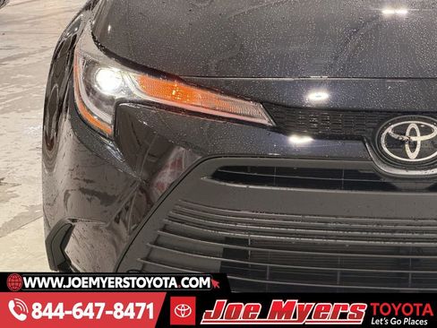 Used 2026 Toyota Corolla LE image 5