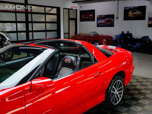 Used 2002 Chevrolet Camaro Z28 w/ SS Performance/Appearance Pkg RWD image 65