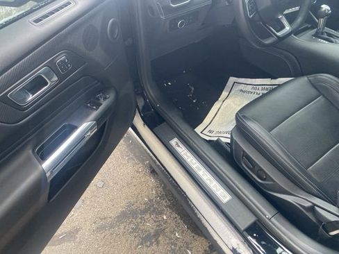 Used 2024 Ford Mustang GT Premium image 7