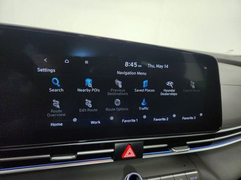Certified 2025 Hyundai Elantra SEL FWD image 24