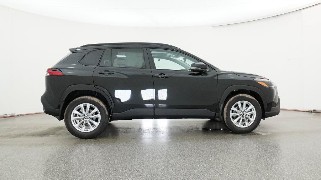 New 2026 Toyota Corolla Cross LE w/ Moonroof Package FWD image 30
