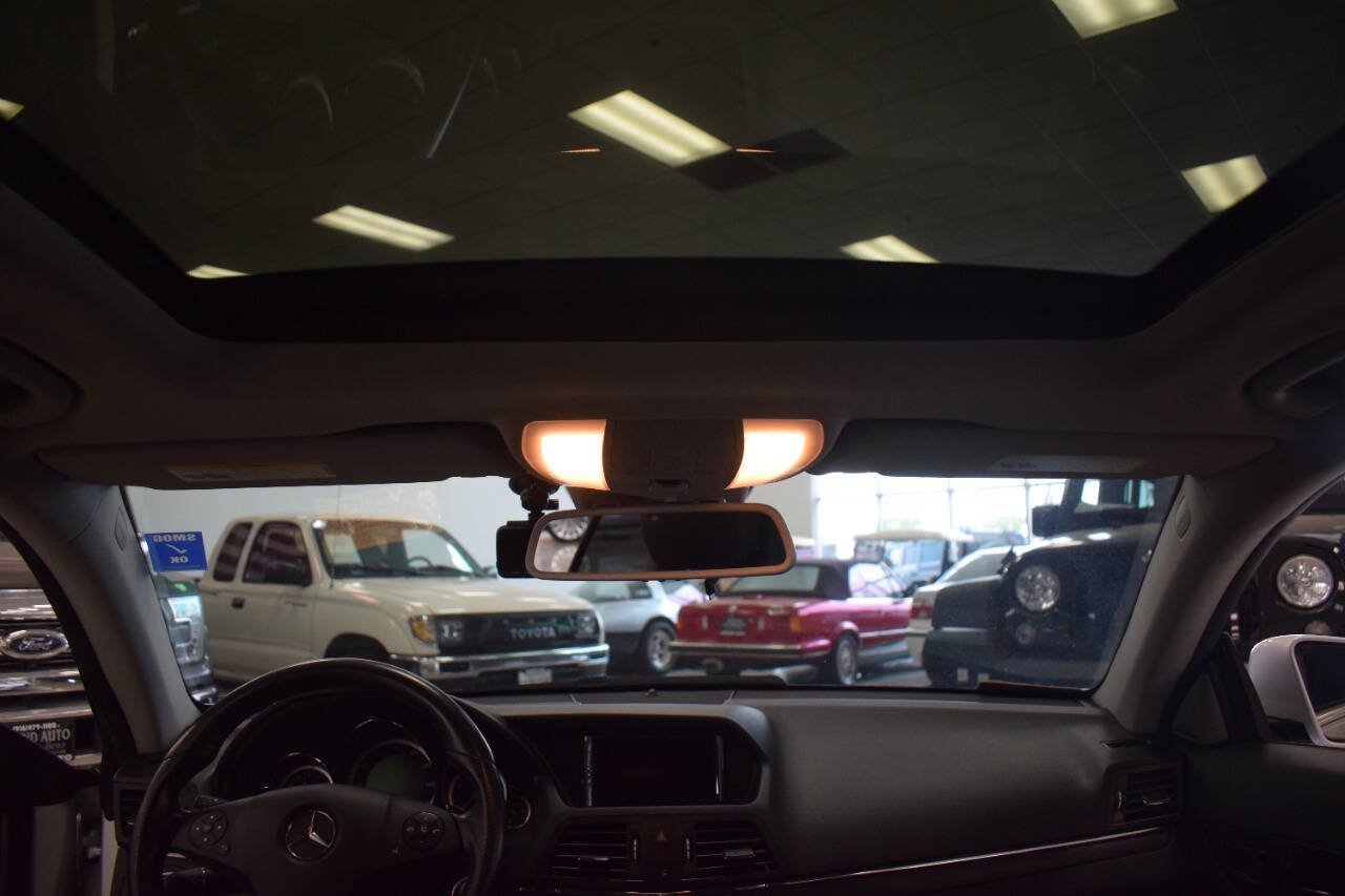 Used 2011 Mercedes-Benz E 550 Coupe image 33