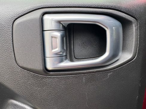 Used 2021 Jeep Wrangler Unlimited Sport image 18