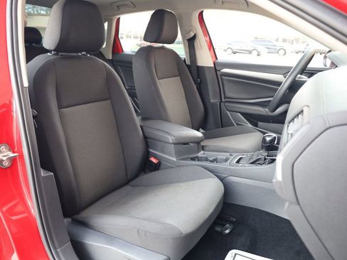 Used 2020 Volkswagen Jetta S image 23