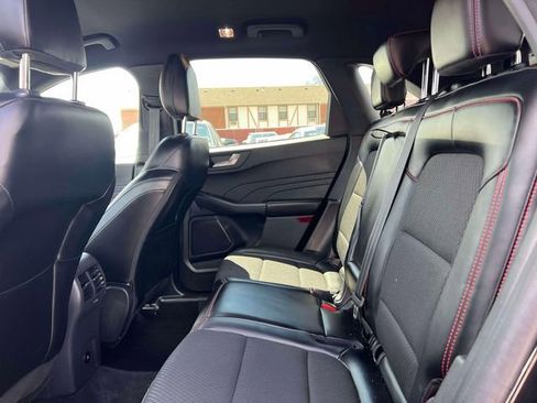 Used 2025 Ford Escape ST-Line FWD image 16