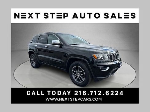 Used 2018 Jeep Grand Cherokee Limited AWD/4WD image 1