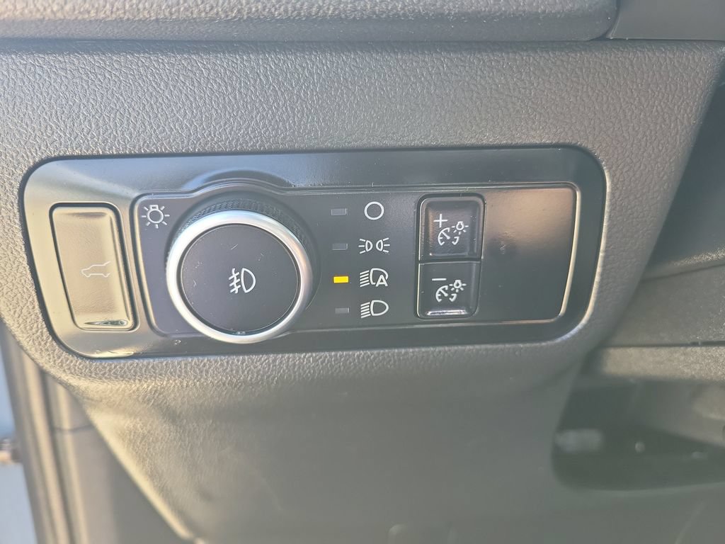Used 2025 Ford Escape ST-Line Select AWD/4WD image 33
