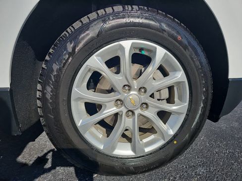 Used 2021 Chevrolet Equinox LT w/ LPO, Cargo Package image 12