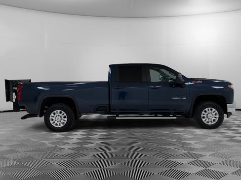 Used 2022 Chevrolet Silverado 3500 LT w/ All Star Edition AWD/4WD image 5