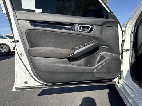 Certified 2025 Honda Civic Sport image 19