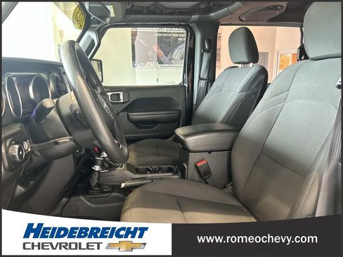 Used 2023 Jeep Wrangler Sport AWD/4WD image 11