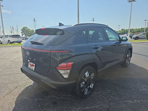 Used 2025 Hyundai Kona SEL FWD image 6