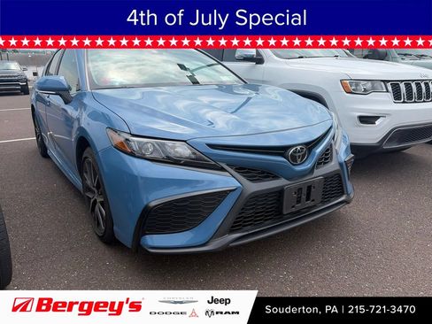 Used 2024 Toyota Camry SE w/ Cold Weather Package FWD image 1