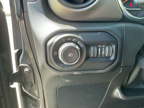 Used 2021 Jeep Wrangler Unlimited Sport AWD/4WD image 20