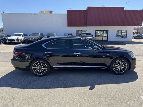 Used 2015 Lexus LS 460 AWD w/ F Sport Package image 8